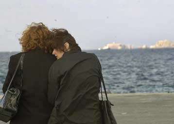 Καθυστερήσεις στις έρευνες για το «Σάμινα» καταγγέλλουν οι συγγενείς των θυμάτων