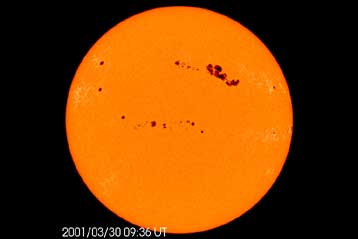 Ηλιακή κηλίδα εξερράγη δημιουργώντας δύο τεράστιες εκλάμψεις