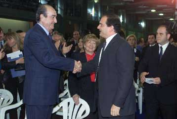 Αισιοδοξία για το μέλλον της ΝΔ και βέλη προς κάθε κατεύθυνση από τον επίτιμο