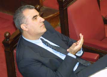 Τεχνικά και όχι πολιτικά τα κριτήρια για τους σταθμούς, δηλώνει ο Ρέππας