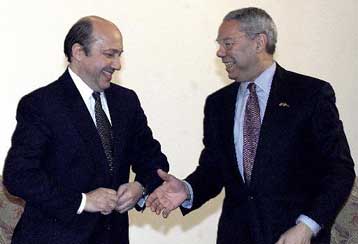 Πάουελ και Ιβανόφ τερματίζουν τη «διπλωματία των κατασκόπων»