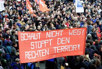 Μεγάλη αύξηση των νεοναζιστικών επιθέσεων κατά το 2000