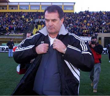 Να ασχοληθεί ο κόσμος με την ΑΕΚ και όχι με τον Μπάγεβιτς