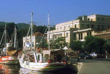 Αλβανός εργάτης κατηγορεί τις αστυνομικές αρχές της Μυτιλήνης