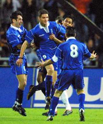 Όλα ανοιχτά μετά το 2-2 ανάμεσα σε Ελλάδα και Γερμανία στο α ημίχρονο