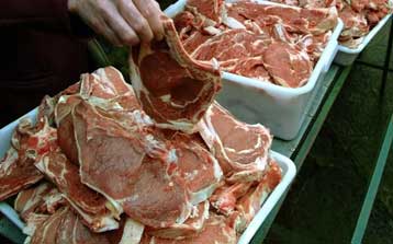 Κατασχέθηκαν έξι τόνοι χοιρινού με αφθώδη πυρετό στο Ηράκλειο