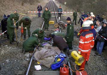 Οι διαδηλωτές εμπόδισαν την άφιξη του «πυρηνικού» συρμού