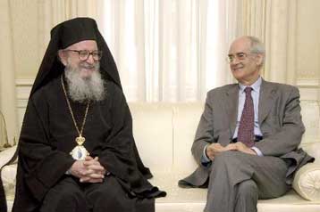 Προάσπιση των εθνικών δικαίων ζήτησε ο πρόεδρος της Βουλής από τον Δημήτριο