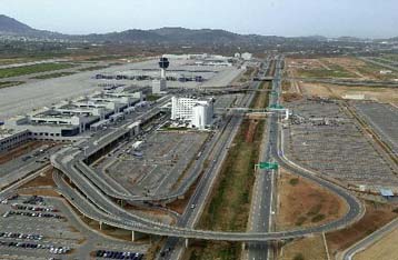 Η Ελλάδα δηλώνει παρούσα με το διαχρονικό έργο, τονίζει ο Σημίτης