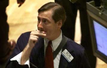 Σημαντικά κέρδη για Dow Jones, απώλειες για Nasdaq τη Δευτέρα