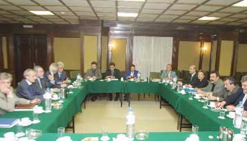 Ακαρπη και η τρίτη συνάντηση