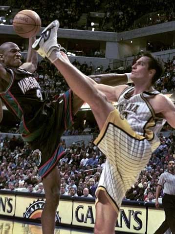 Οι Γκρίζλις αλλάζουν πόλη αλλά και περιφέρεια