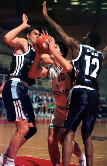 Πρόγευση μπάσκετ με Ηρακλή – Αλμπα στη Surproleague