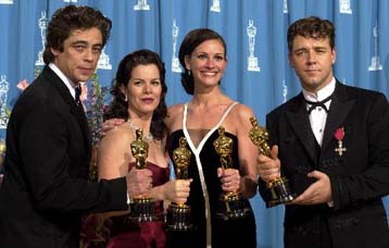 Ακριβή τα προγνωστικά των επισκεπτών του news in.gr για το «Μονομάχο»