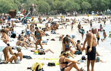 Στους 30 βαθμούς το θερμόμετρο, πέντε πυρκαγιές το Σαββατοκύριακο