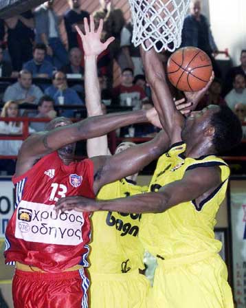 Ο Πανιώνιος 90-84 τη Δάφνη σε ένα παιχνίδι με συνεχείς ανατροπές