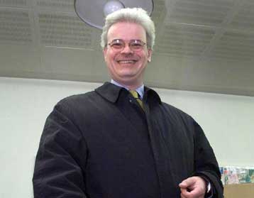 Κρίσιμη εκλογική αναμέτρηση για την κυβέρνηση Σρέντερ