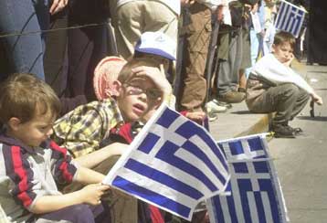 Με τη στρατιωτική παρέλαση κορυφώθηκαν οι εορτασμοί