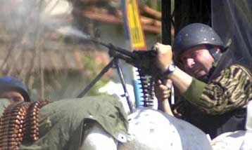 Εξαπολύονται οι σφοδρότερες επιθέσεις έως σήμερα κατά των Αλβανών ανταρτών