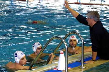 Ο Ολυμπιακός έχασε 7-8 από την Μπέτσεϊ στο Champions League του πόλο, αλλά ελπίζει