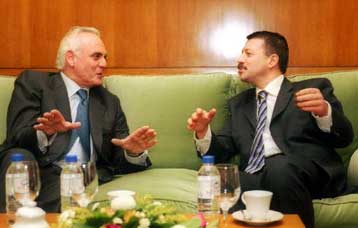 Συνάντηση με το Βούλγαρο ομόλογό του έχει το Σάββατο ο ΥΠΕΘΑ