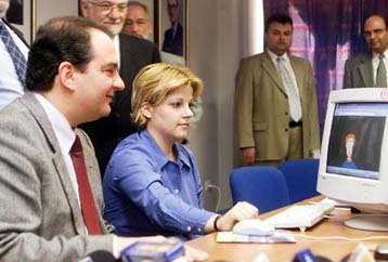 Η κυβέρνηση πειραματίζεται, τόνισε ο πρόεδρος της ΝΔ