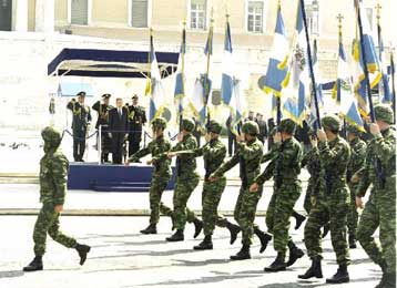 Απαλλάσσονται οι τιμωρημένοι στις ΕΔ λόγω εθνικής επετείου
