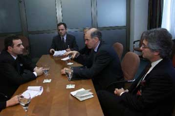 Εισήγηση υπέρ των Αλβανών εξτρεμιστών στην ΠΓΔΜ