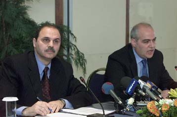 Σε καθεστώς επιτήρησης έθεσε το ΧΑΑ τις μετοχές έξι εισηγμένων εταιρειών