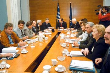 Ενημέρωση της Κεντρικής Επιτροπής για τις οργανωτικές αλλαγές