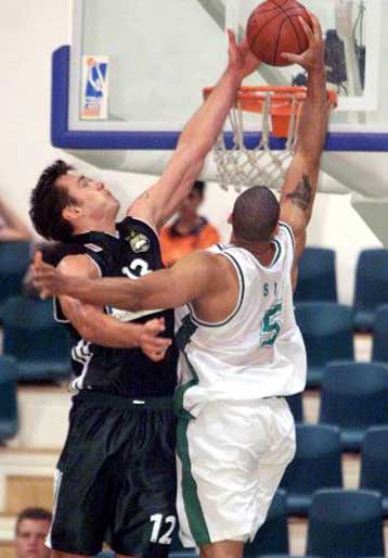 Καρδιοχτύπησε από τον Μακεδονικό ο Παναθηναϊκός, αλλά προκρίθηκε με 86-80