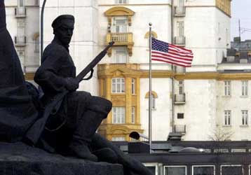 Η Ρωσία «διώχνει» 50 Αμερικανούς διπλωμάτες