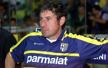 Συνάντηση με Φιλιππίδη, που μοίρασε πρόστιμο 50 εκατ. δρχ.