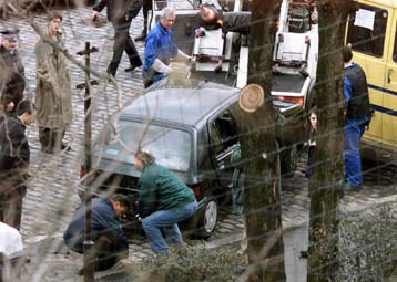 Οι αυτονομιστές άφησαν στο Παρίσι αυτοκίνητο παγιδευμένο με εκρηκτικά
