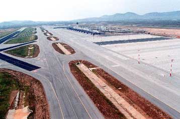 Δύο ισχυρές κοινοπραξίες δείχνουν ενδιαφέρον για την ελληνική αγορά