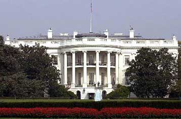 Η απέλασή τους θα θεωρηθεί εχθρική πράξη από τη Μόσχα