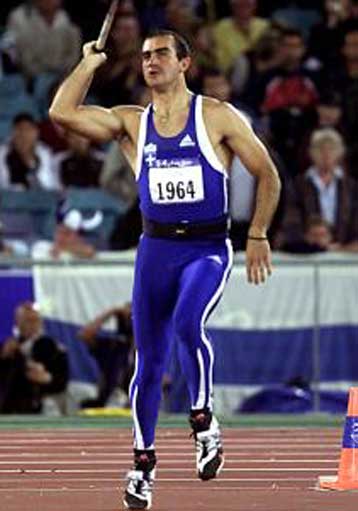 Με πρωταγωνιστές τον Γκατσιούδη και τον προπονητή του