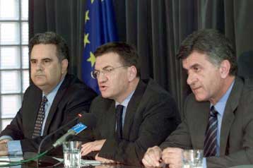 Κατατέθηκε στη Βουλή με αιχμές Ευθυμίου για τους πρυτάνεις