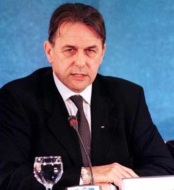 Τη Δευτέρα ανακοινώνει πιθανότατα την υποψηφιότητά του για την προεδρία της ΔΟΕ