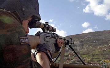 Αυξάνεται η στρατιωτική παρουσία της Συμμαχίας στο νότιο Κοσσυφοπέδιο