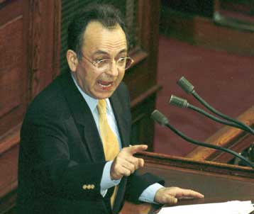 Προλαβαίνει να υβρίσει την αντιπολίτευση, όχι να ενημερώσει για τα έργα, τόνισε ο Δ.Σιούφας