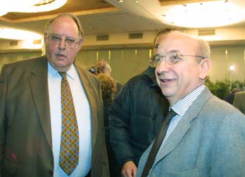 Πρόταση του «στρατηγού» για την αναθεώρηση του Συντάγματος δεν γίνεται δεκτή