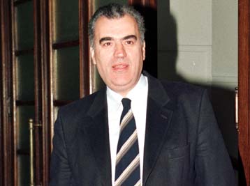 Μεμονωμένα τα ρατσιστικά φαινόμενα – Οι Έλληνες δεν είναι ξενόφοβοι