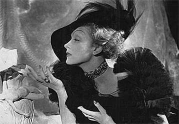 Ο φωτογράφος των διασημοτήτων αποκαλύπτει