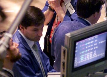 Απώλειες για Nasdaq και Dow Jones, μετά την ανακοίνωση της Fed