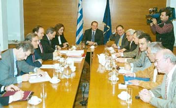 Μονάδα παρακολούθησης των έργων συστήνει η Ρηγίλλης