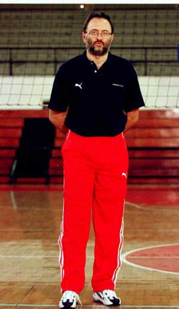 Ο Ζ.Γκάετς ζητά 21 εκατ. δρχ. από Ολυμπιακό, ο Γ.Δερμάτης 26 εκατ. από Φιλαθλητικό