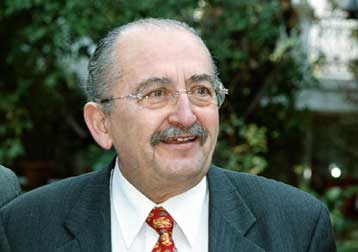 Υποχρεωτική η αναγραφή της ιθαγένειας βάσει του κοινοτικού δικαίου