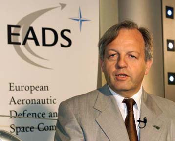 Την περαιτέρω περικοπή 1.500 θέσεων εργασίας ανακοίνωσε η κοινοπραξία