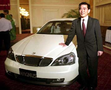 Μειώνει κατά 14% το προσωπικό της στο εξωτερικό